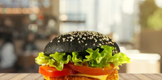 Black burger с куриной котлетой