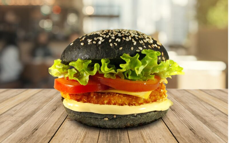 Black burger с куриной котлетой