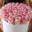 Шляпная коробка из 25 нежных роз