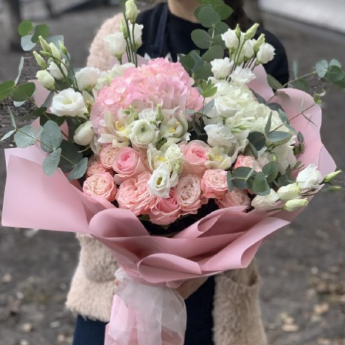 Букет «Восторг» С Гортензией