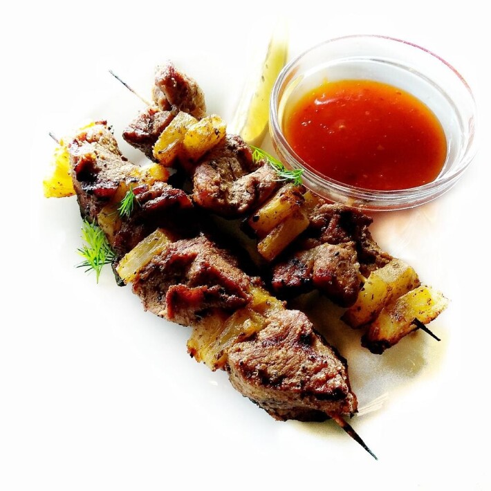 Шашлык из свинины с ананасами