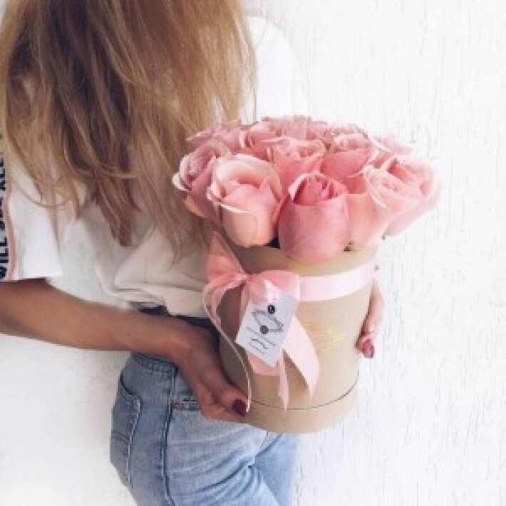 Букет из 11 роз в коробке