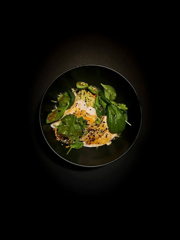 Салат с копчёной курицей «Тори-кунсей»