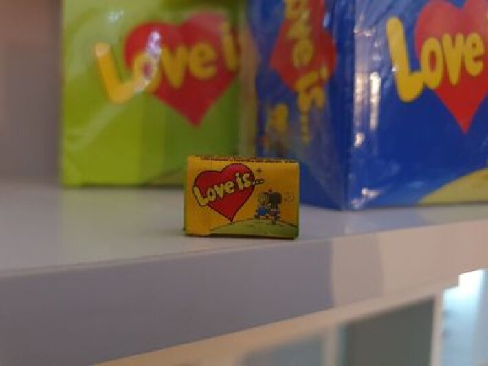Жвачка Love Is