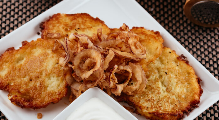 Кафе «Ночь, улица, фонарь...»