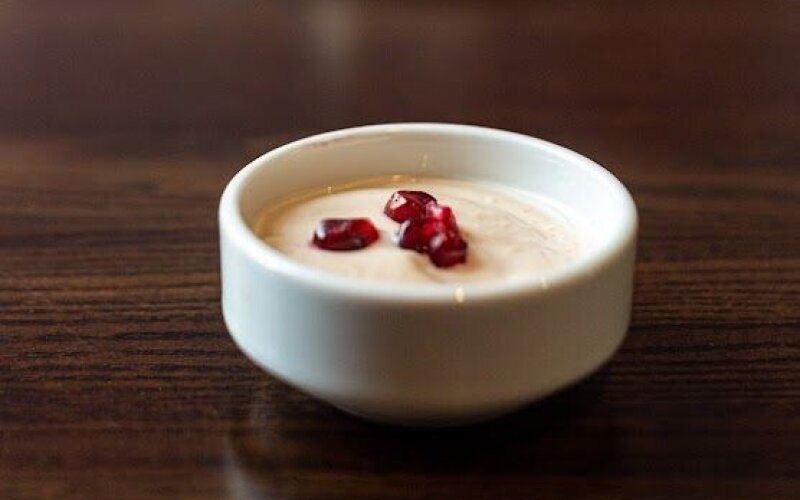 Соус «Мацони» с укропом и чесноком