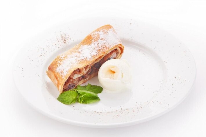 Штрудель яблочный