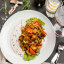 Салат с курицей и лисичками