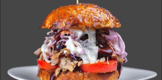 PulledPork Burger