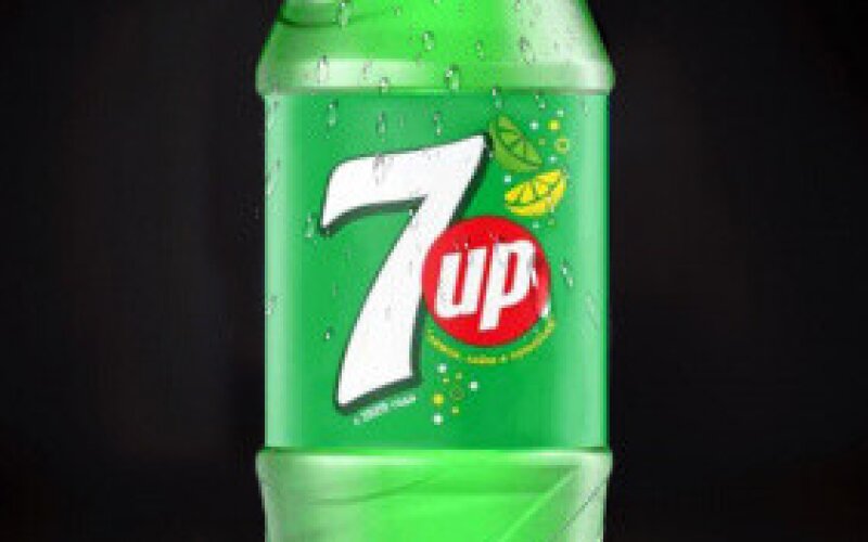 Напиток газированный «7UP»