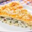 Пирог с ветчиной, луком, соленым огурцом и картофелем