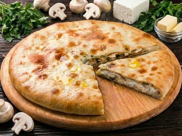 Пирог с грибами и сыром