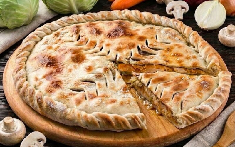 Пирог с капустой и грибами