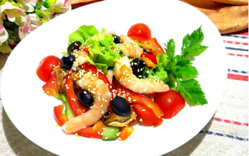 Салат «Валенсия»