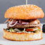Terra Burger с говядиной и соусом медовый барбекю