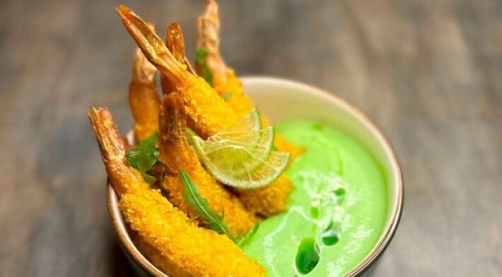 Креветки в хрустящей корочке
с васаби муссом