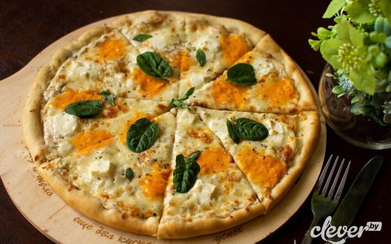 Пицца «много сыра»