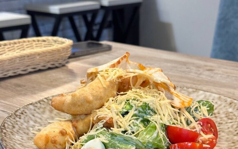Салат «Цезарь» с курицей