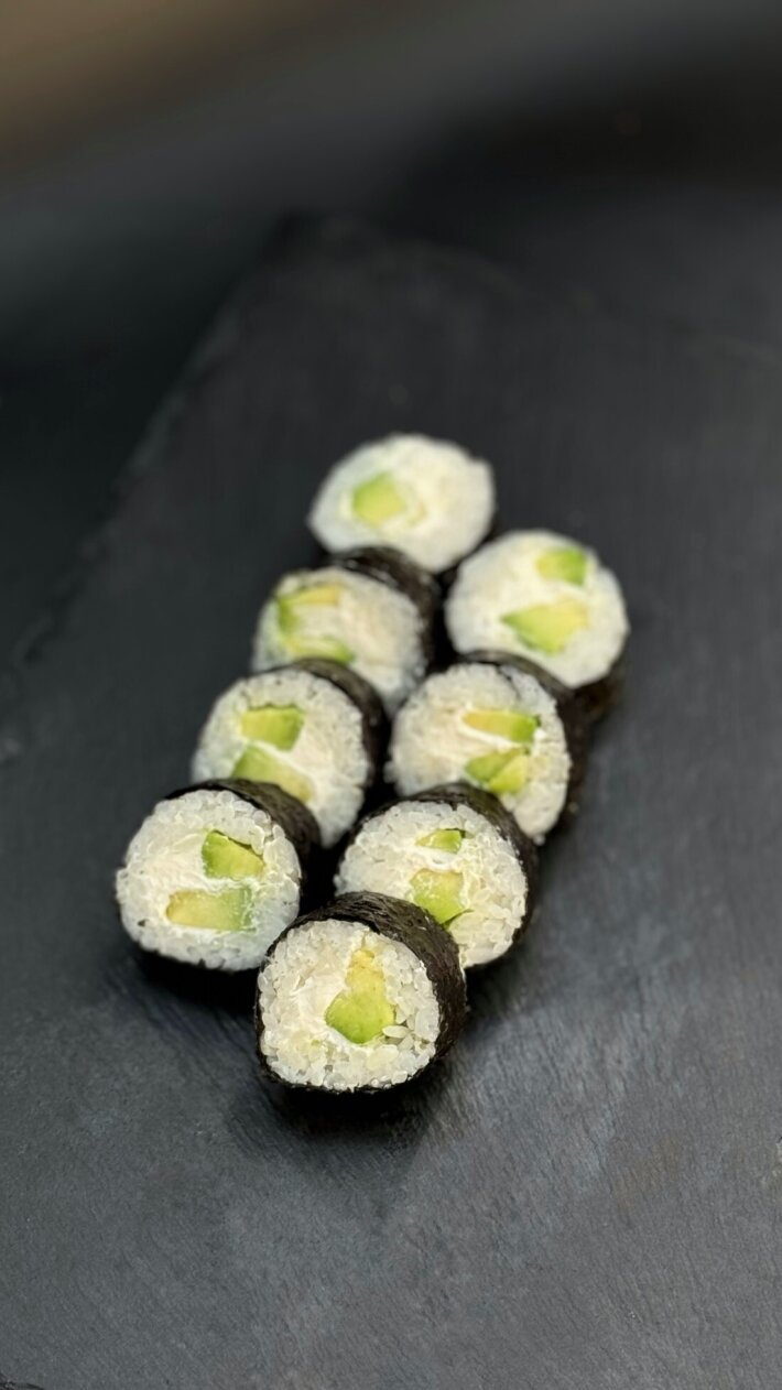 Маки с авокадо