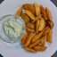 Картофельные дольки с соусом