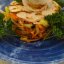 Салат с копченой куриной грудкой ,дайконом и заправкой бальзамик.
