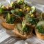 Канапе с паштетом из куриной печени на гренке из пшеничного багета