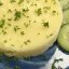 Картофельное пюре с маслом сливочным и  огурчиком