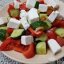 Легкий, овощной салат с, медовой заправкой и кунжутом и сыром фета