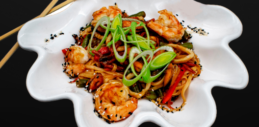 WOK с морепродуктами