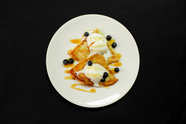 Блинчики «Креп-сюзетт» с мороженым