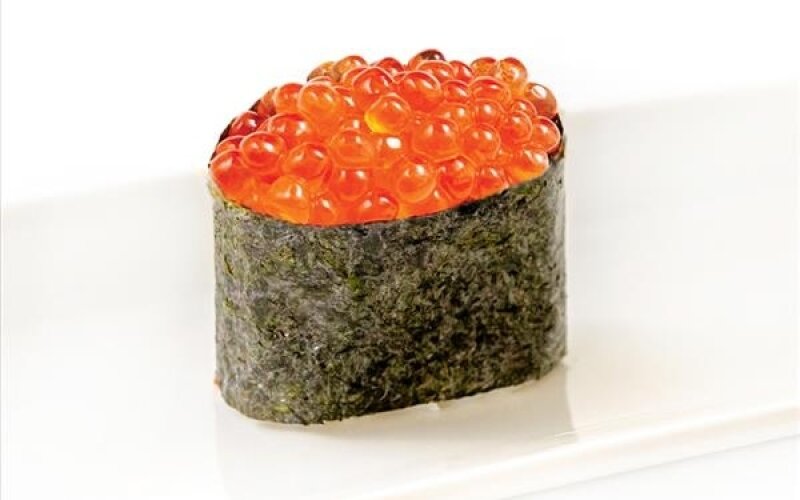 Гункан с икрой