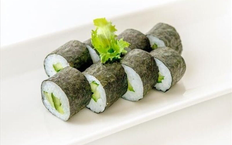 Ролл с огурцом