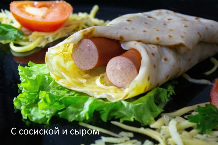 Хот-дог блинный с сосиской и сыр 20 гр.