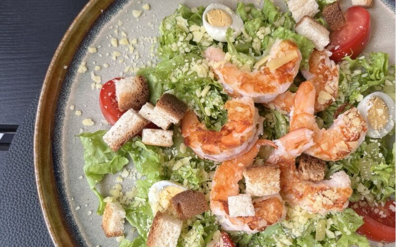 Салат «Цезарь с креветкой»