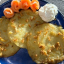 Драники с беконом, красной рыбой и кремчизом