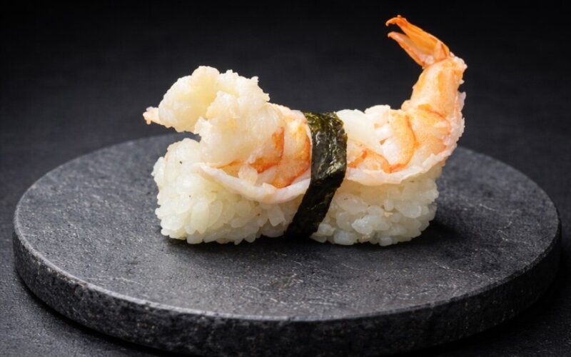 Суши с креветкой
