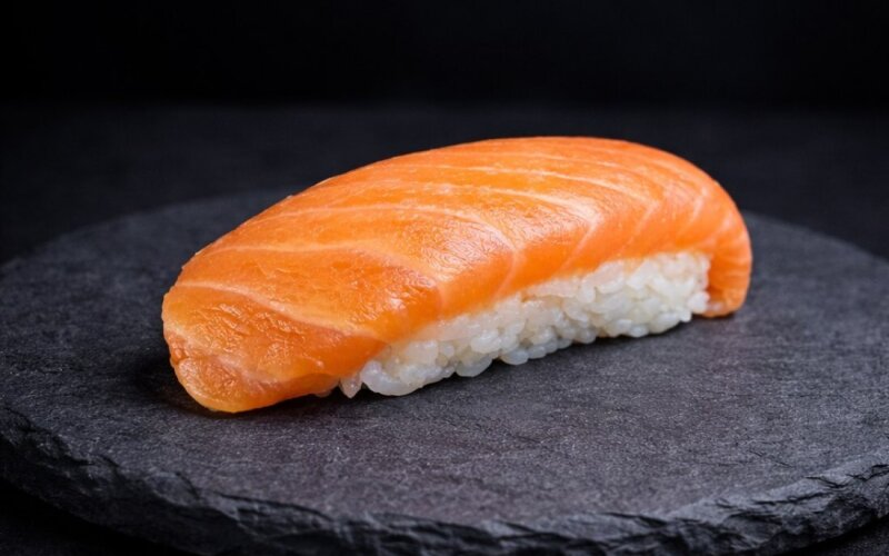 Суши с Лососем