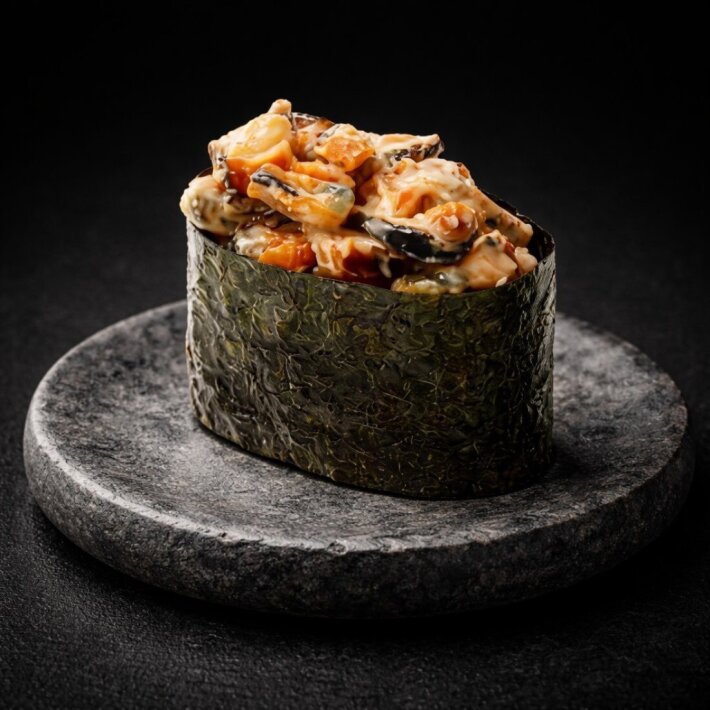 Гункан с мидиями и ореховым соусом