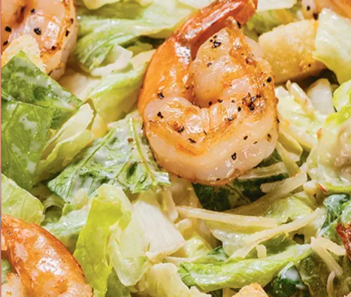 Салат «Цезарь» с креветками