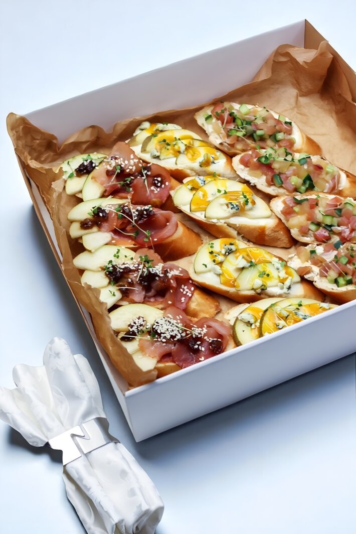 Бокс Средиземноморский с брускеттами mini