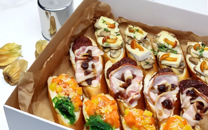 Бокс Delicious  с брускеттами mini