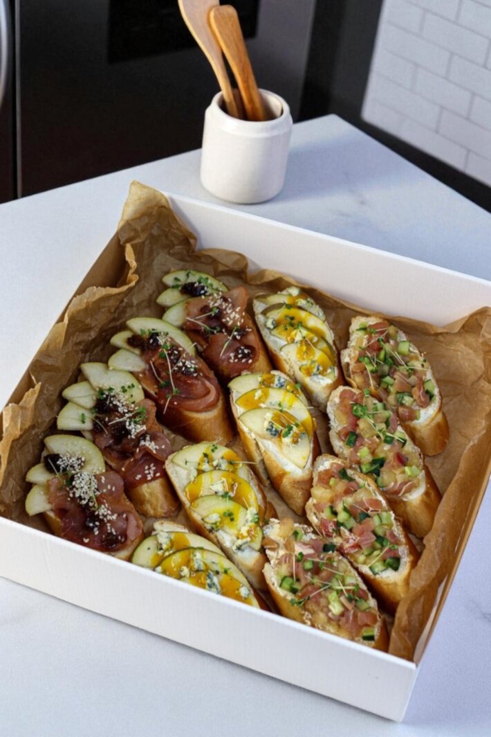 Бокс Средиземноморский с брускеттами maxi