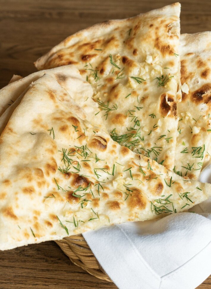 Фокачча с чесноком и укропом