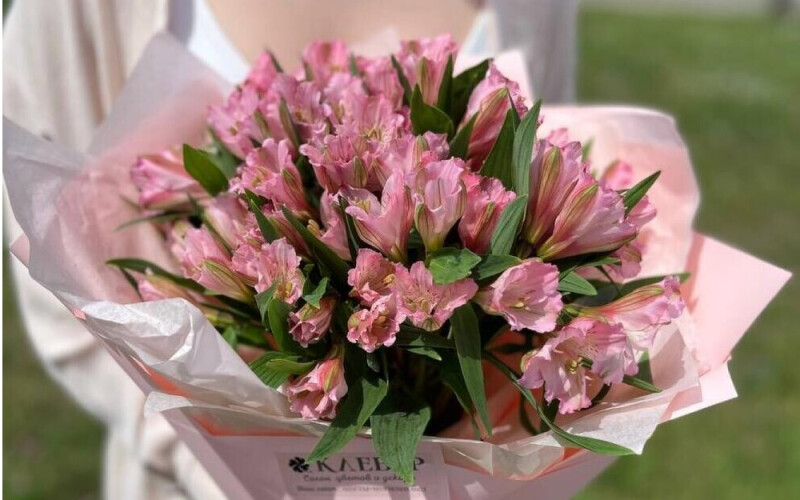 Букет «Альстромерия»