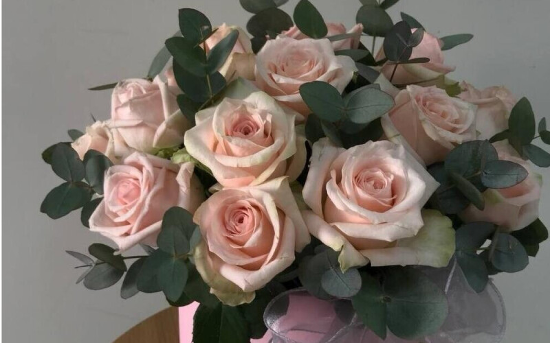 Цветы в коробке