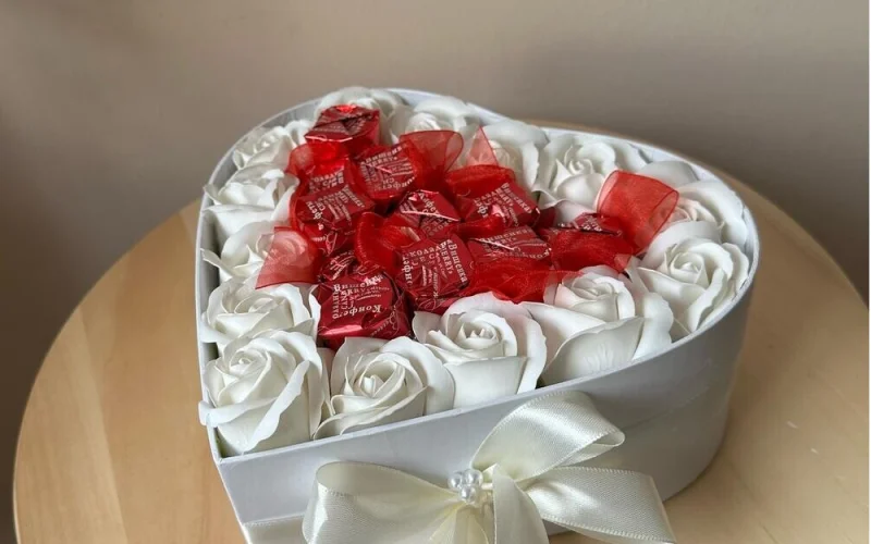 Сердце с конфетами