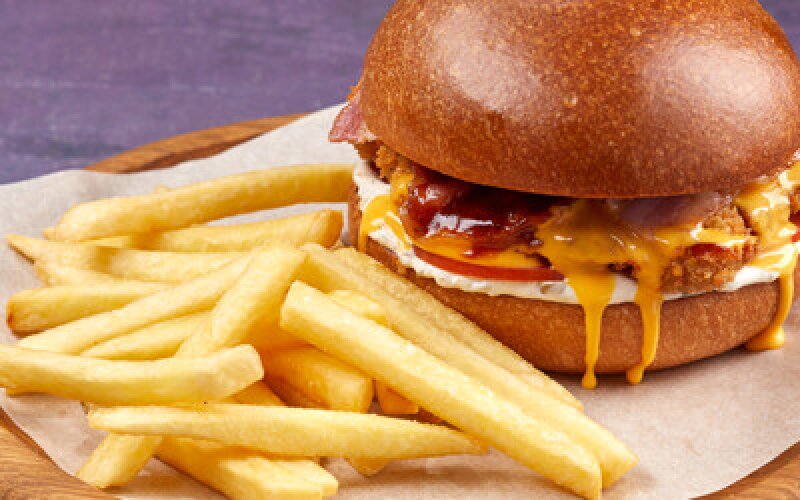 Бургер с куриным бедром «Панко»