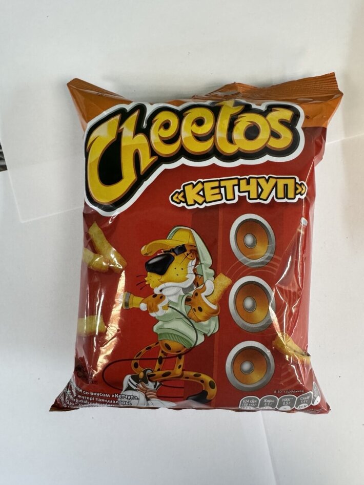 Чипсы «Cheetos» кетчуп