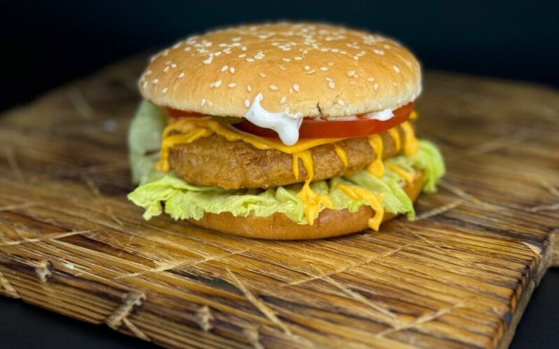 Чикен Бургер