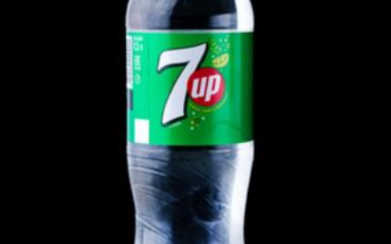 Напиток газированный «7UP»